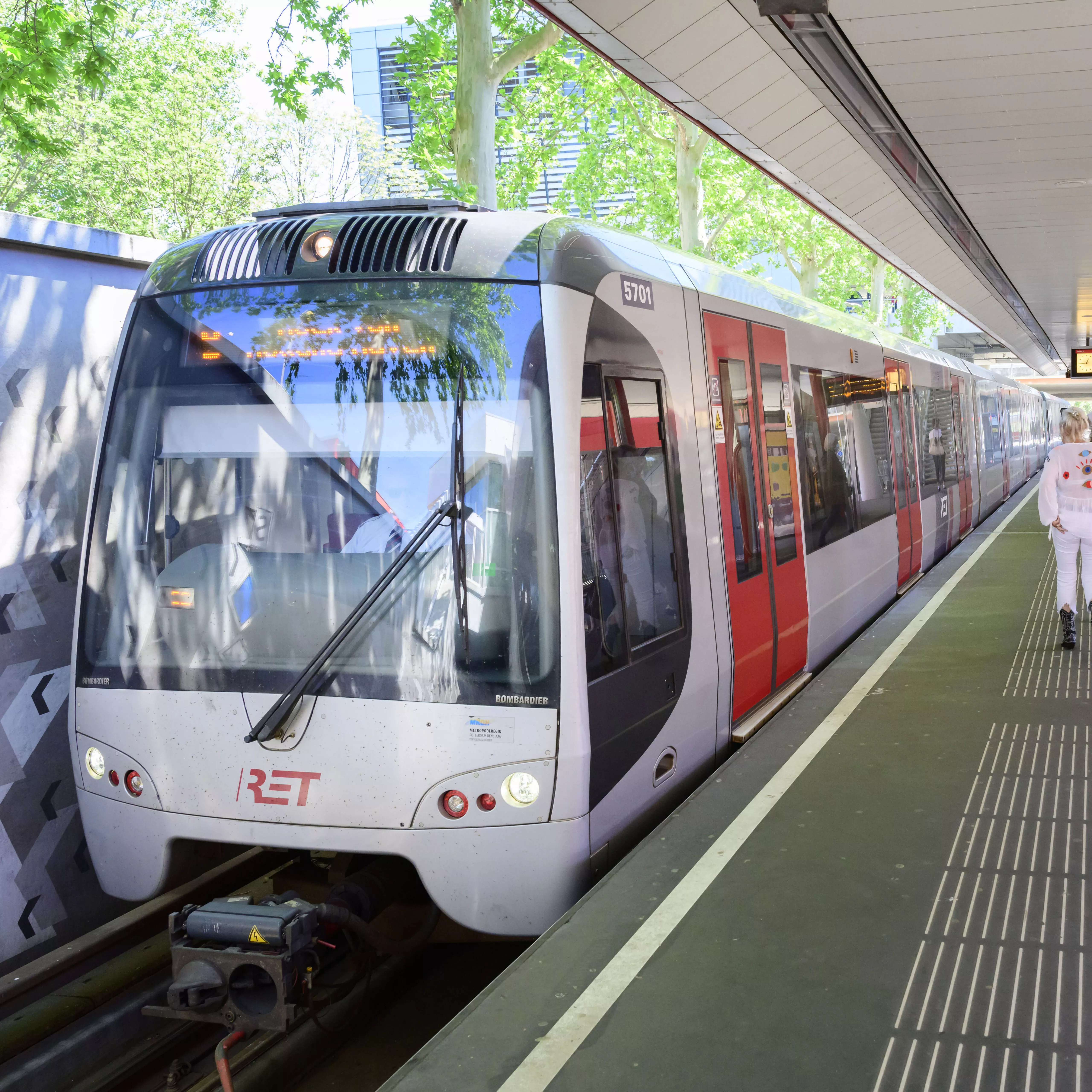 Metro kralingse zoom rkeus 2020